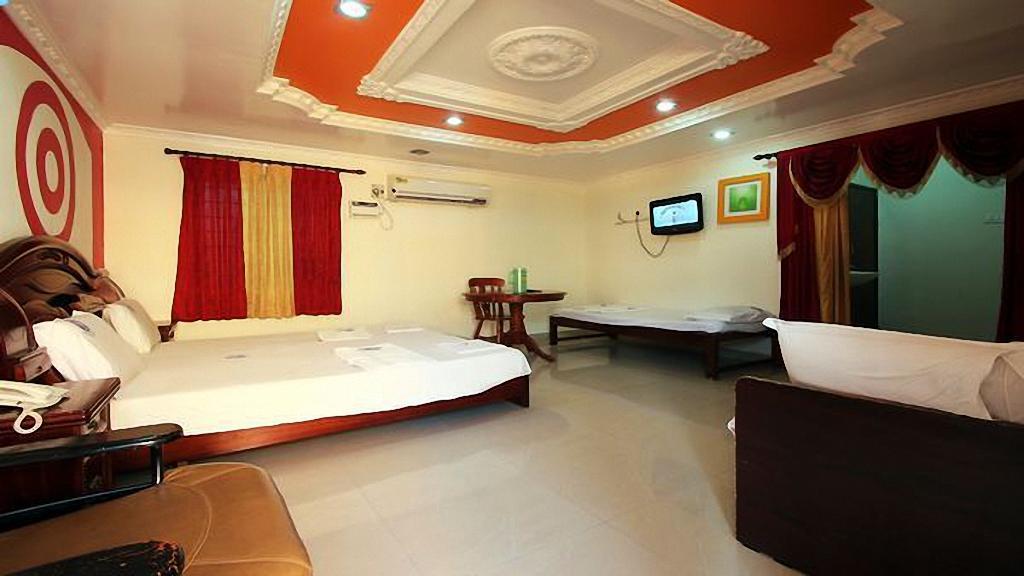 Hotel Sri Saravana Rameshwaram Exterior photo