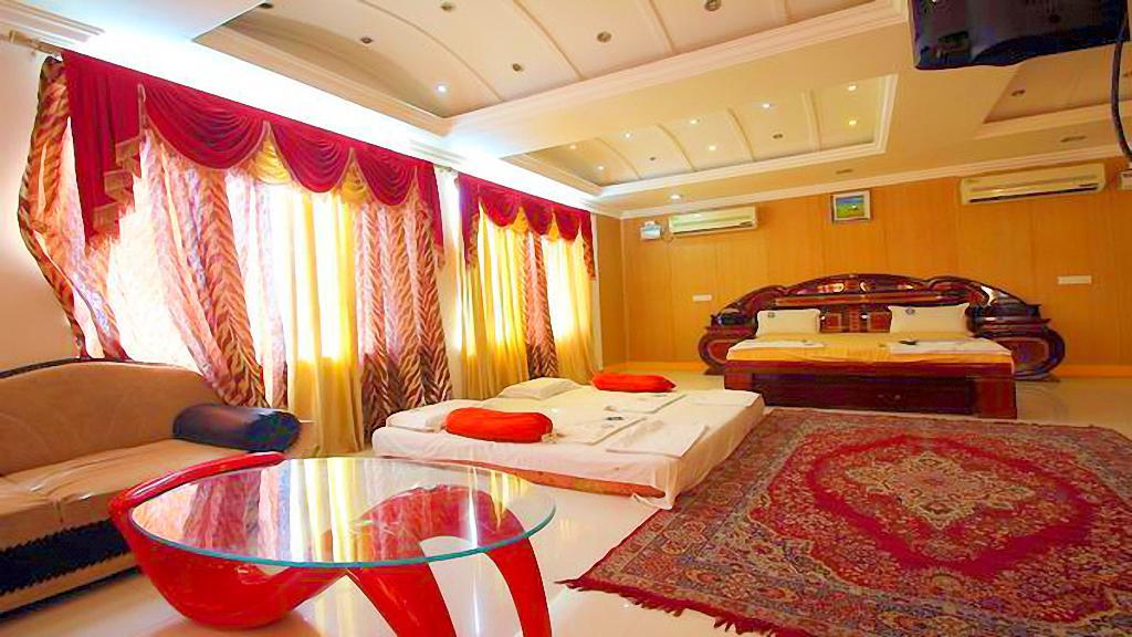 Hotel Sri Saravana Rameshwaram Exterior photo