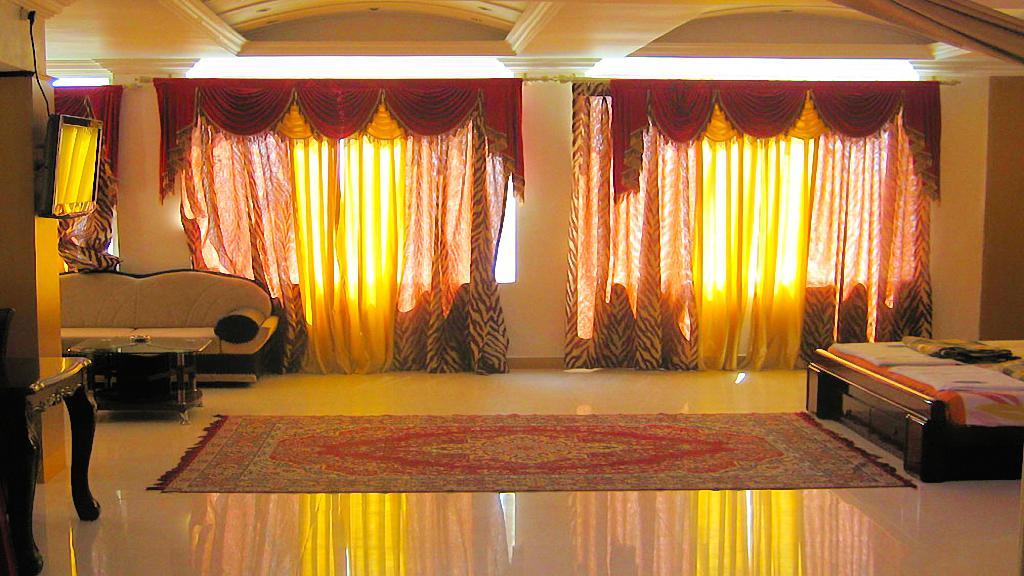 Hotel Sri Saravana Rameshwaram Exterior photo