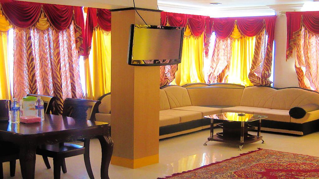 Hotel Sri Saravana Rameshwaram Exterior photo